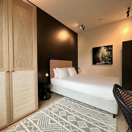 3 Bedroom Art-Nouveau Apartment With Free Parking Гент Екстериор снимка