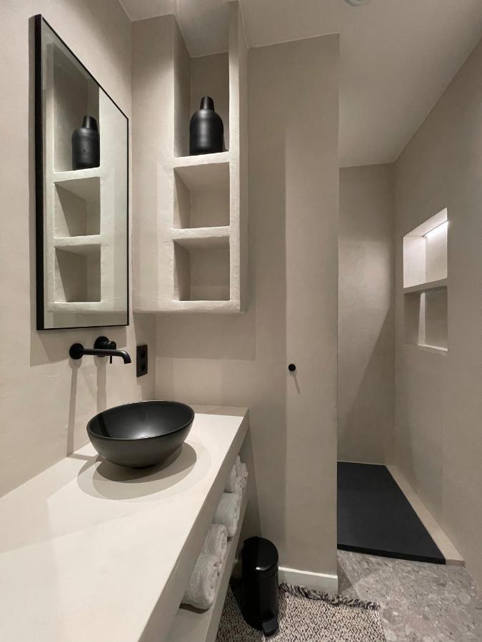 3 Bedroom Art-Nouveau Apartment With Free Parking Гент Екстериор снимка
