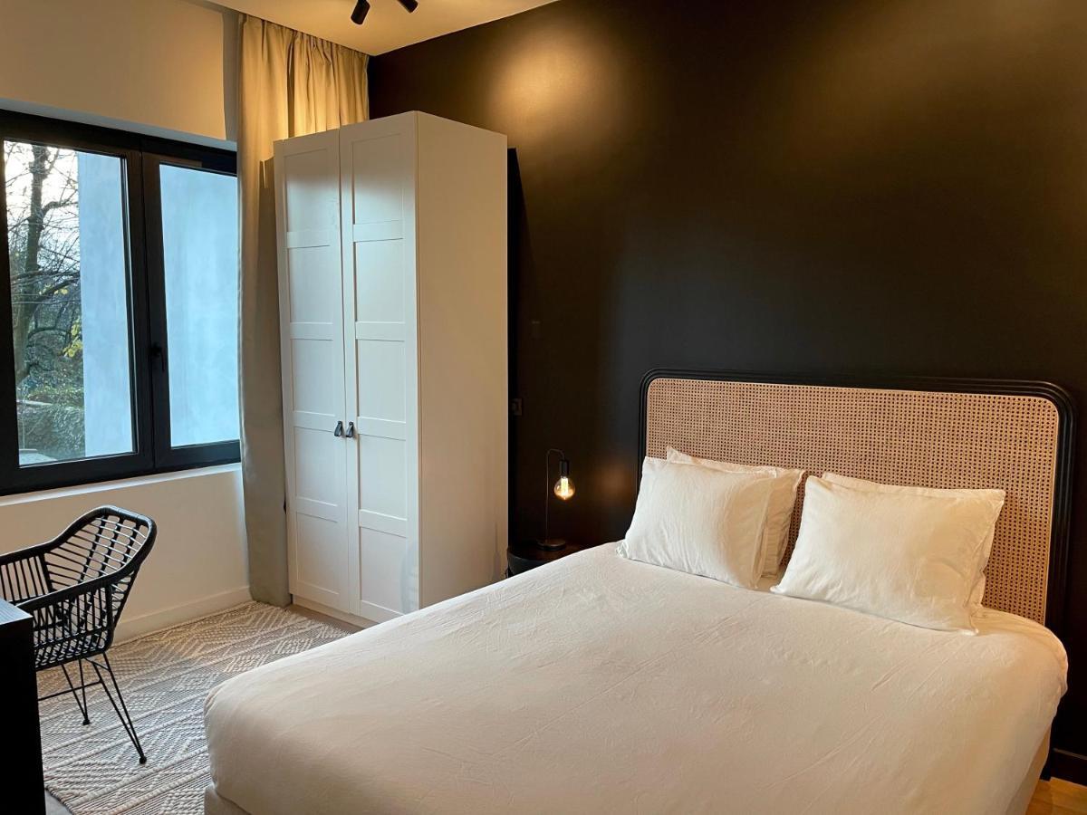 3 Bedroom Art-Nouveau Apartment With Free Parking Гент Екстериор снимка