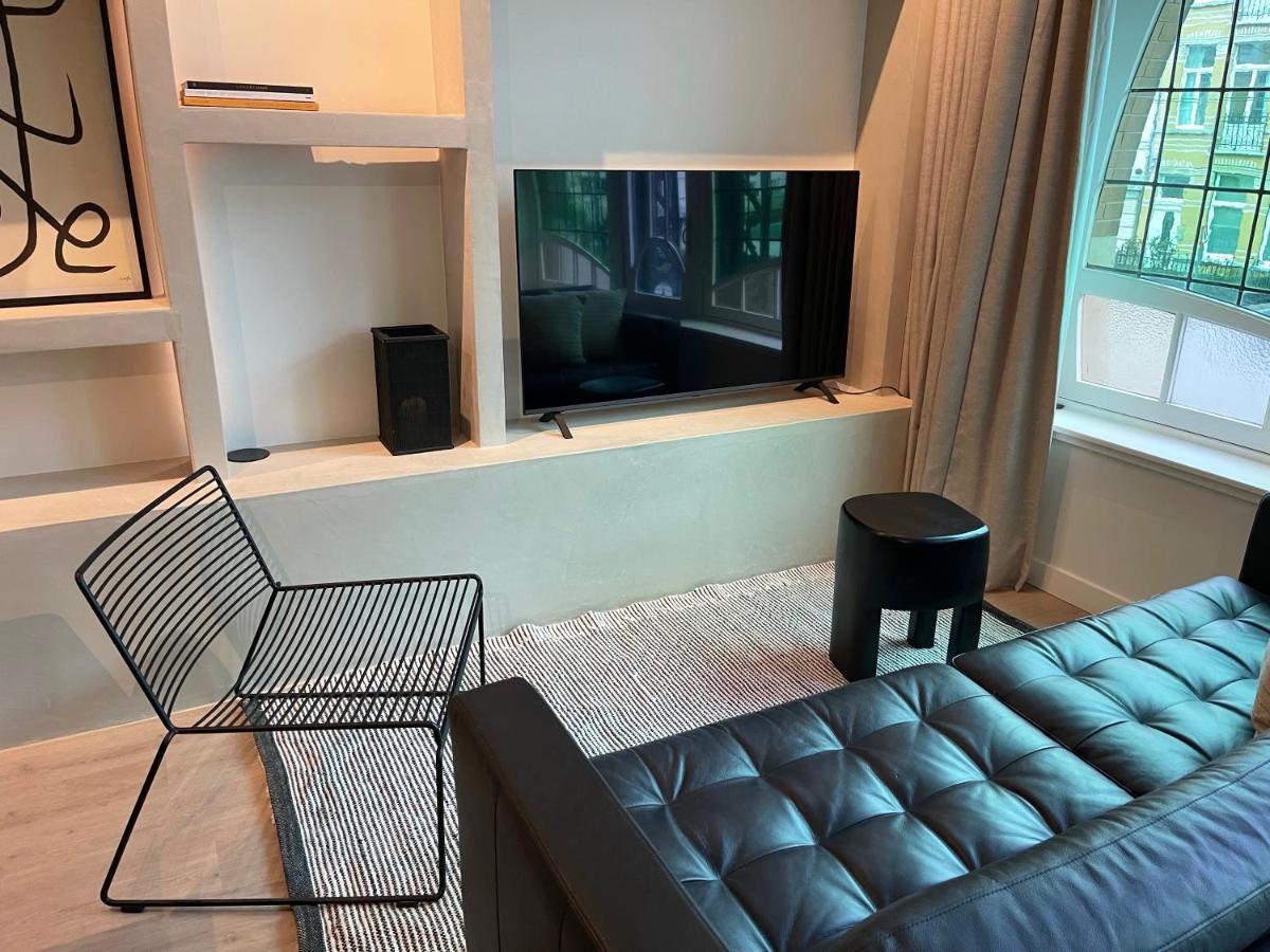 3 Bedroom Art-Nouveau Apartment With Free Parking Гент Екстериор снимка