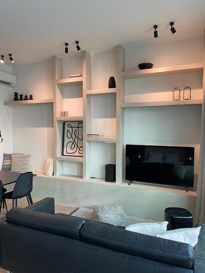 3 Bedroom Art-Nouveau Apartment With Free Parking Гент Екстериор снимка