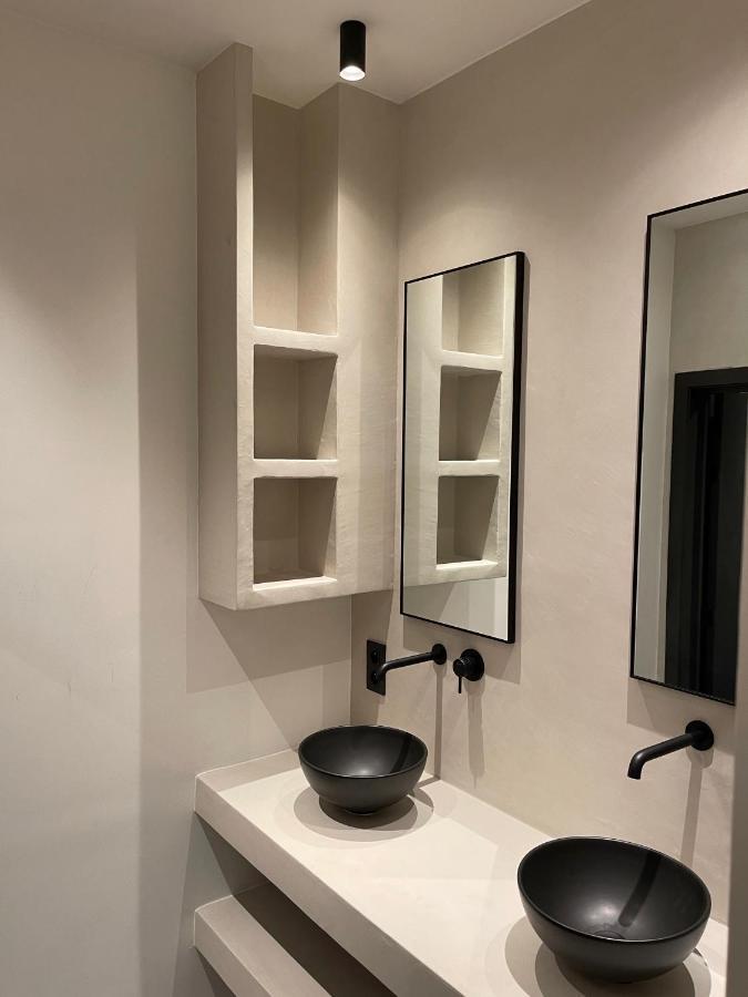 3 Bedroom Art-Nouveau Apartment With Free Parking Гент Екстериор снимка