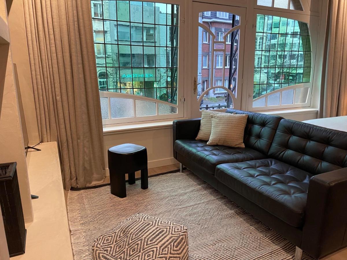 3 Bedroom Art-Nouveau Apartment With Free Parking Гент Екстериор снимка