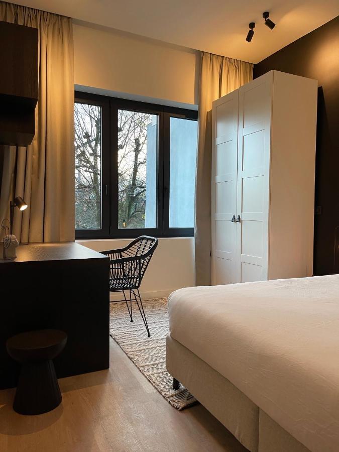 3 Bedroom Art-Nouveau Apartment With Free Parking Гент Екстериор снимка