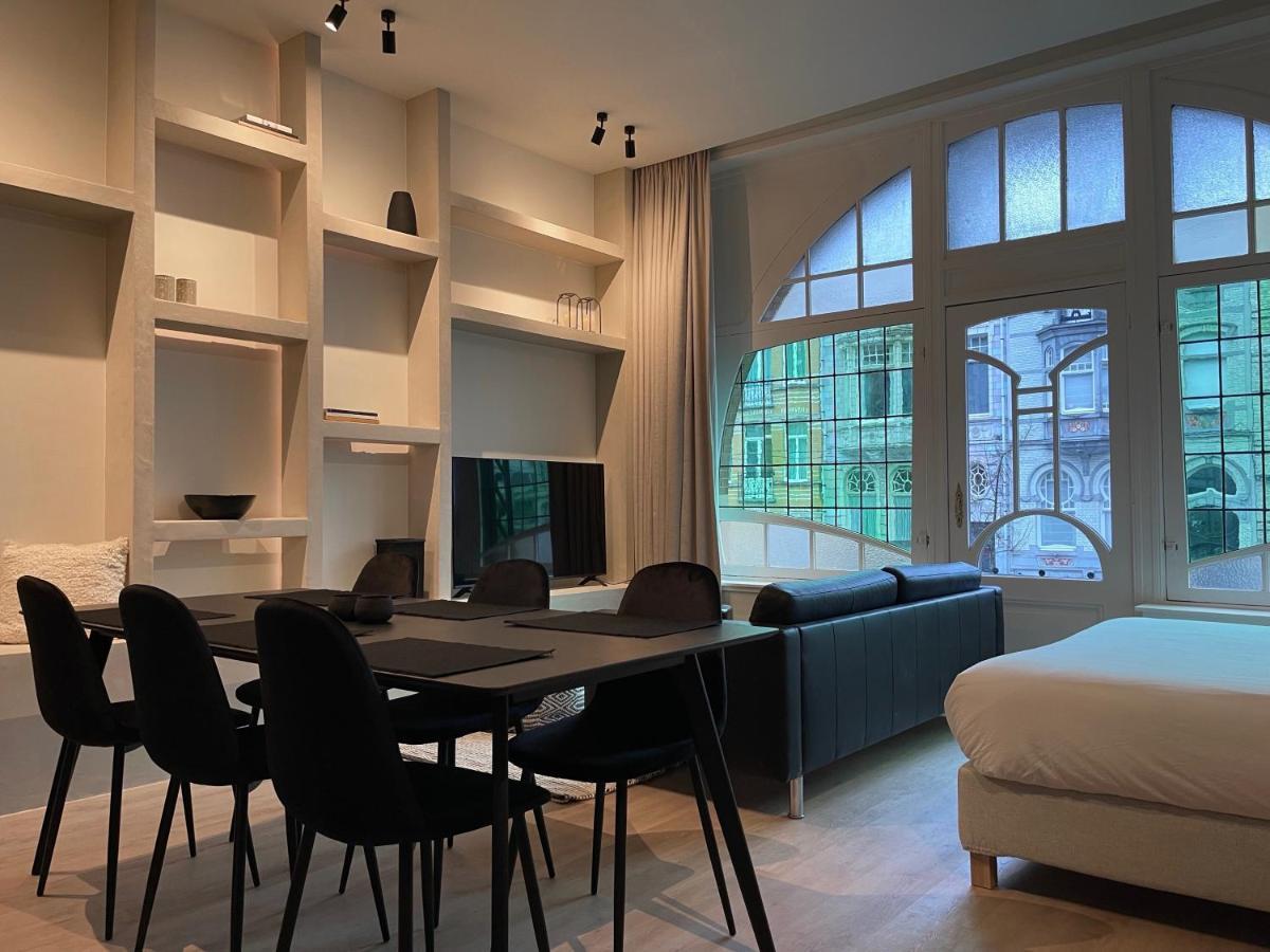 3 Bedroom Art-Nouveau Apartment With Free Parking Гент Екстериор снимка