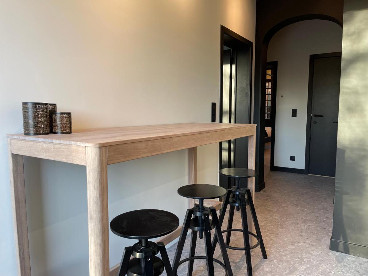 3 Bedroom Art-Nouveau Apartment With Free Parking Гент Екстериор снимка