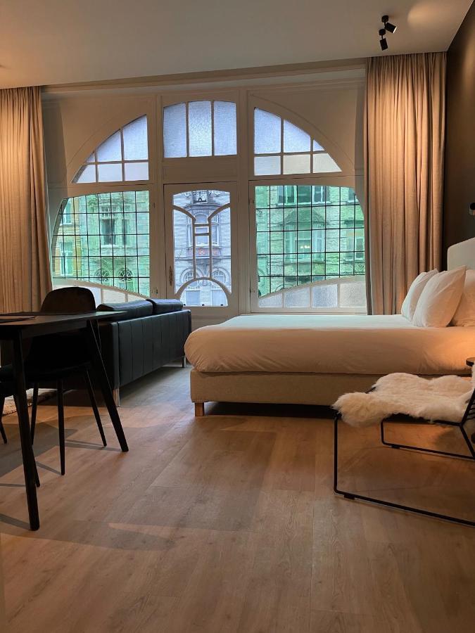 3 Bedroom Art-Nouveau Apartment With Free Parking Гент Екстериор снимка